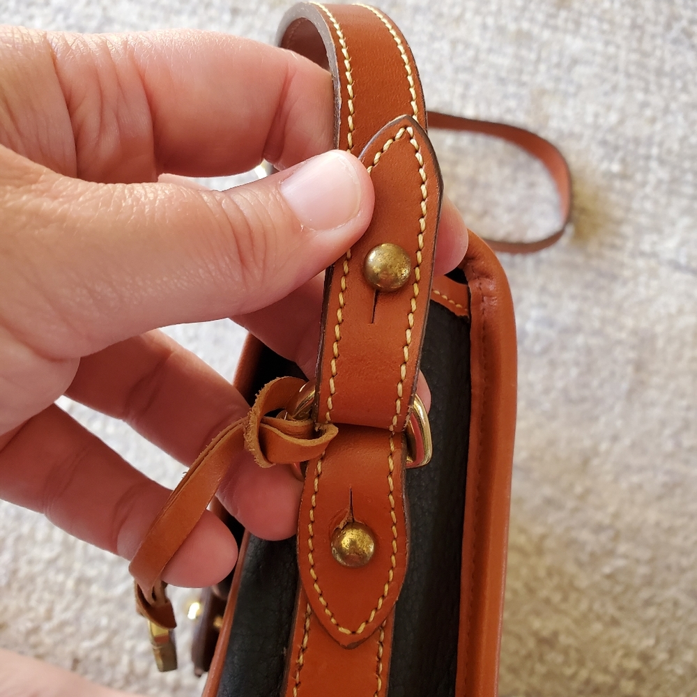 SOLD* Dooney & Bourke Vtg Two-Toned Equestrian Bag - Picture 11 of 16